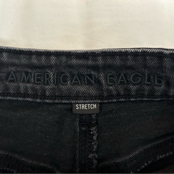 american eagle hi-rise 90s boyfriend short - Picture 4 of 5
